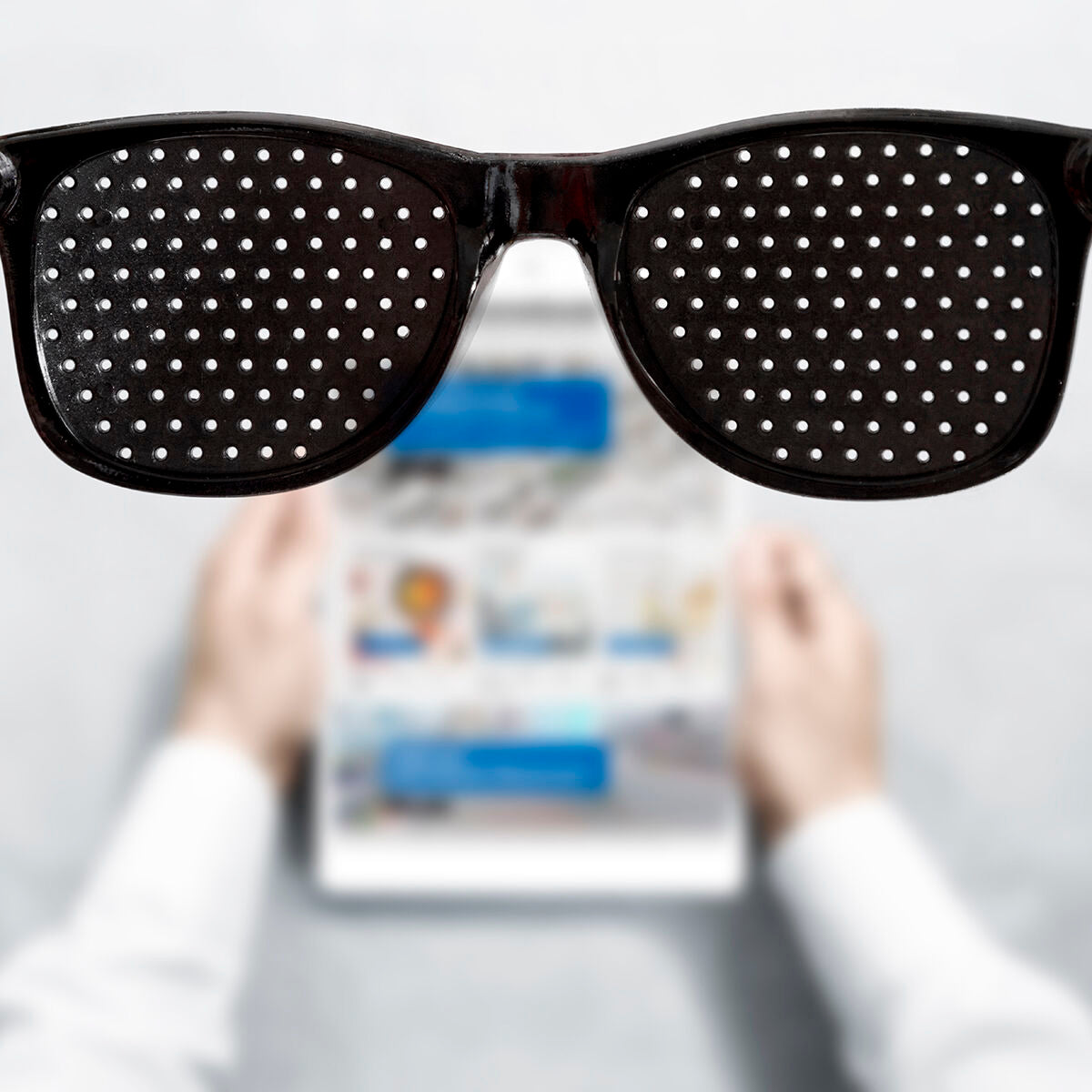 Bril met speldenprikgaten Easview InnovaGoods